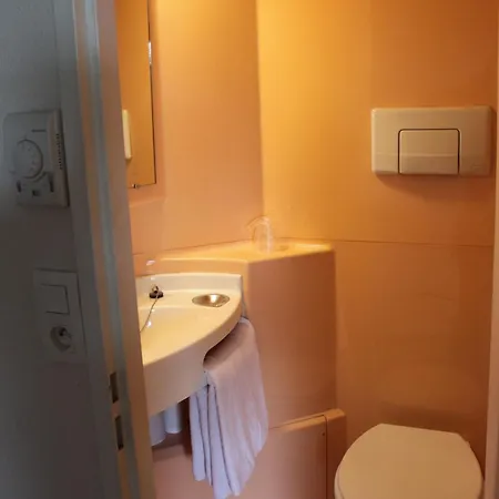 Premiere Classe Hotel 3*