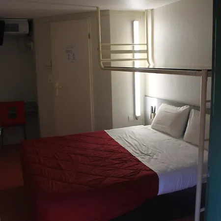 Premiere Classe Hotel