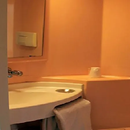 Premiere Classe Hotel 3*